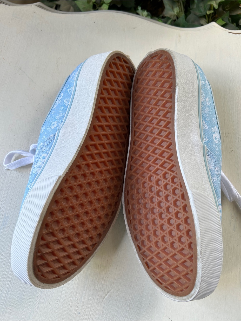 Vans Light Blue Floral Canvas Lace-Up Platform Sneakers Size 7 New - Picture 9 of 13